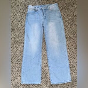 Low-Waisted Baggy Jeans Wide Leg